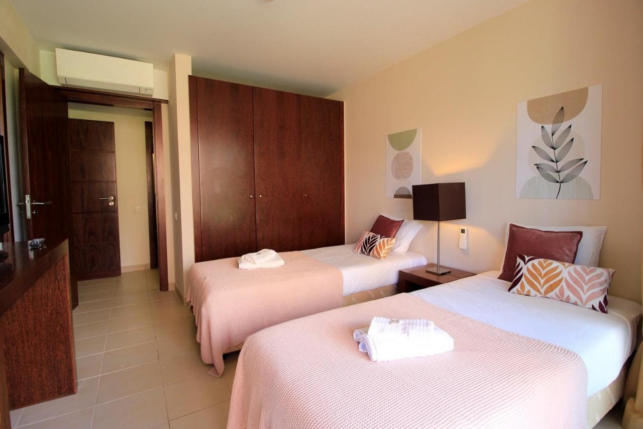 Albufeira Salgados Premium 1 With Pool By Homing Lägenhet Guia  Exteriör bild